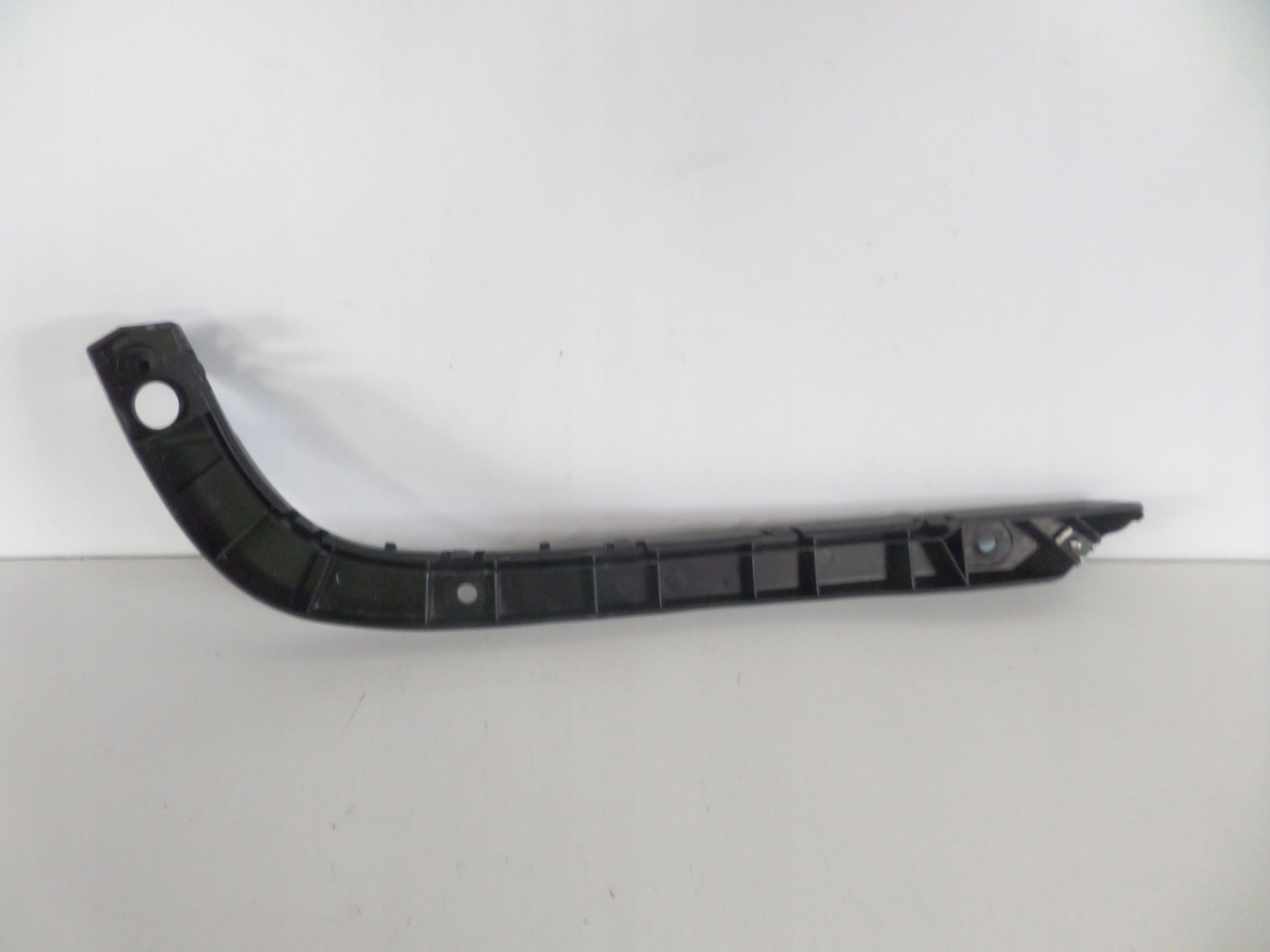 PRAVY ZADNY DRZIAK SAAB 93 LIFT 07-12 KOMBI