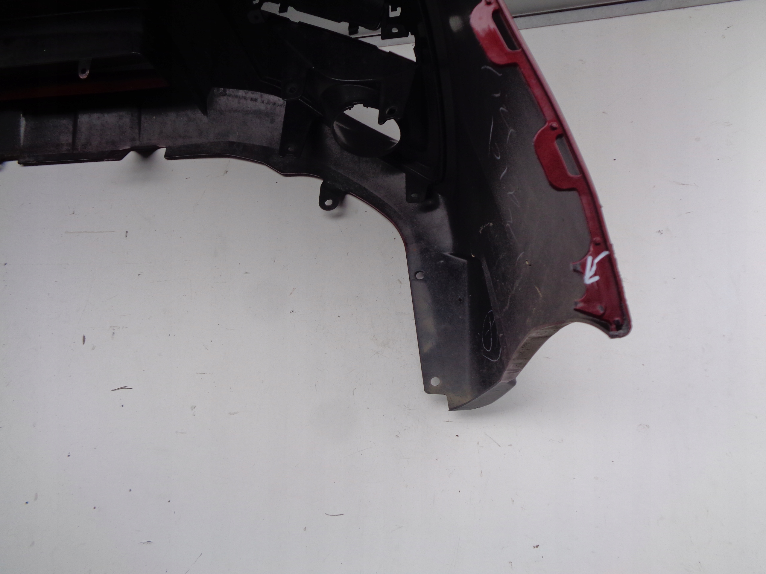 PREDNÝ NÁRAZNÍK SUBARU FORESTER 14- LIFT NR 20132
