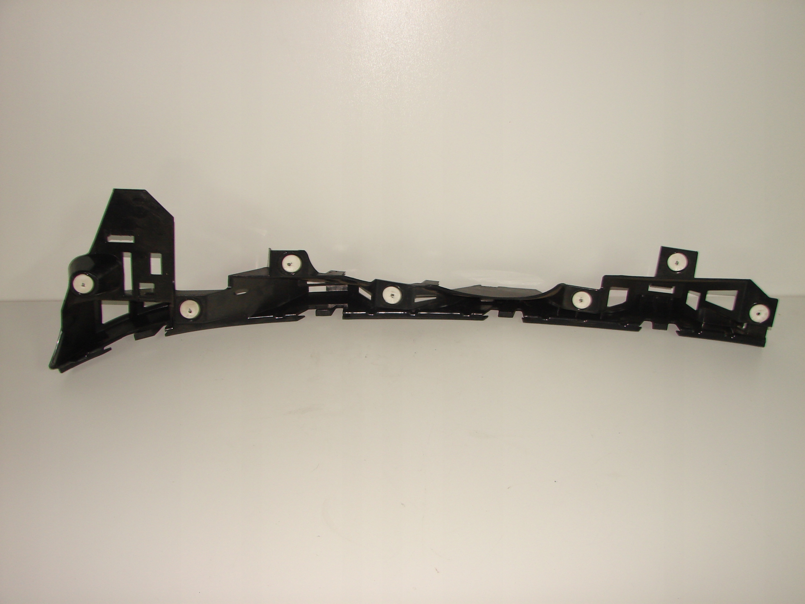 LAVA LISTA ZADNEHO NARAZNIKA OPEL CASCADA 13-