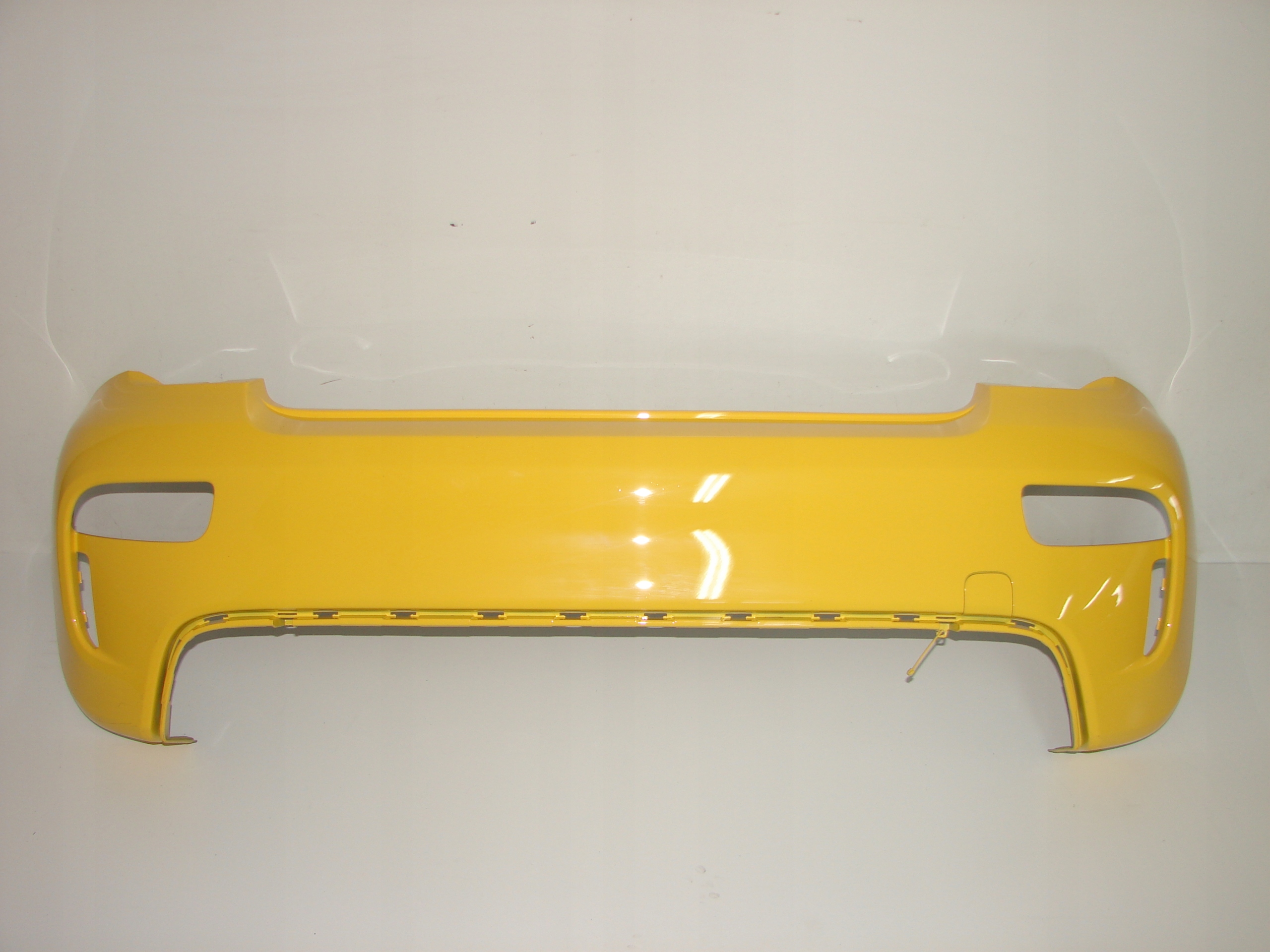 ZADNÝ NÁRAZNÍK FIAT 500 LIFT 15- ABARTH