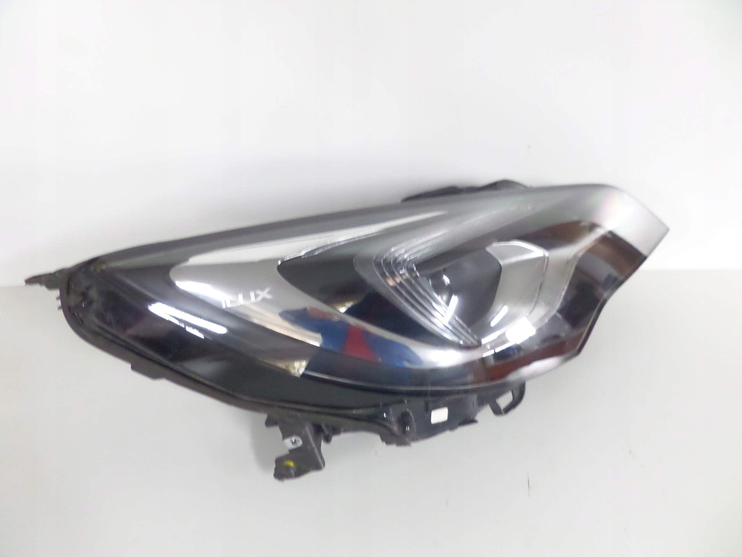 PRAVE PREDNE SVETLO OPEL ASTRA V K 15- FULL LED