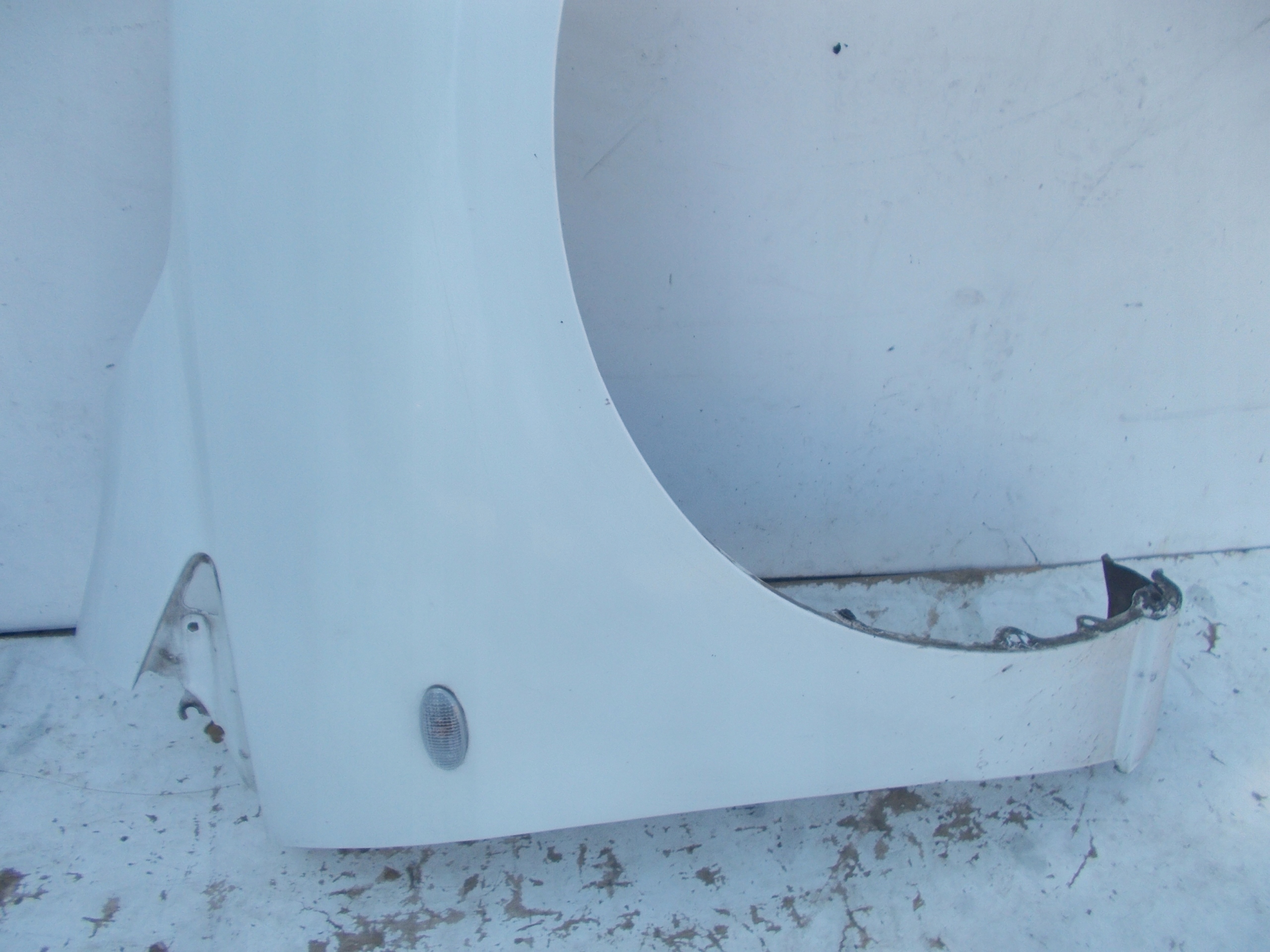 PRAVY PREDNY BLATNIK Mazda 5 05-10