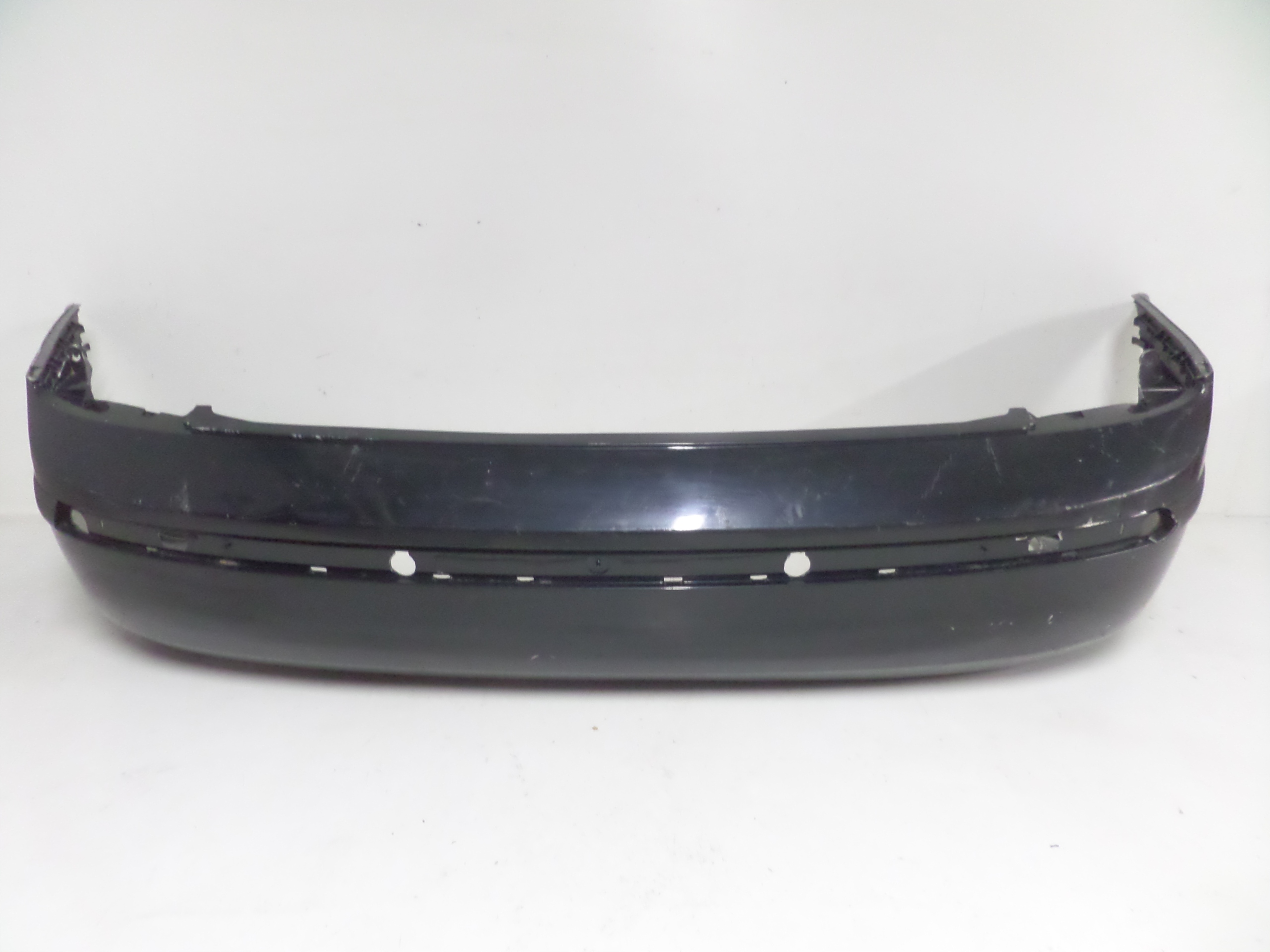 ZADNÝ NÁRAZNÍK SKODA SUPERB I 02-08
