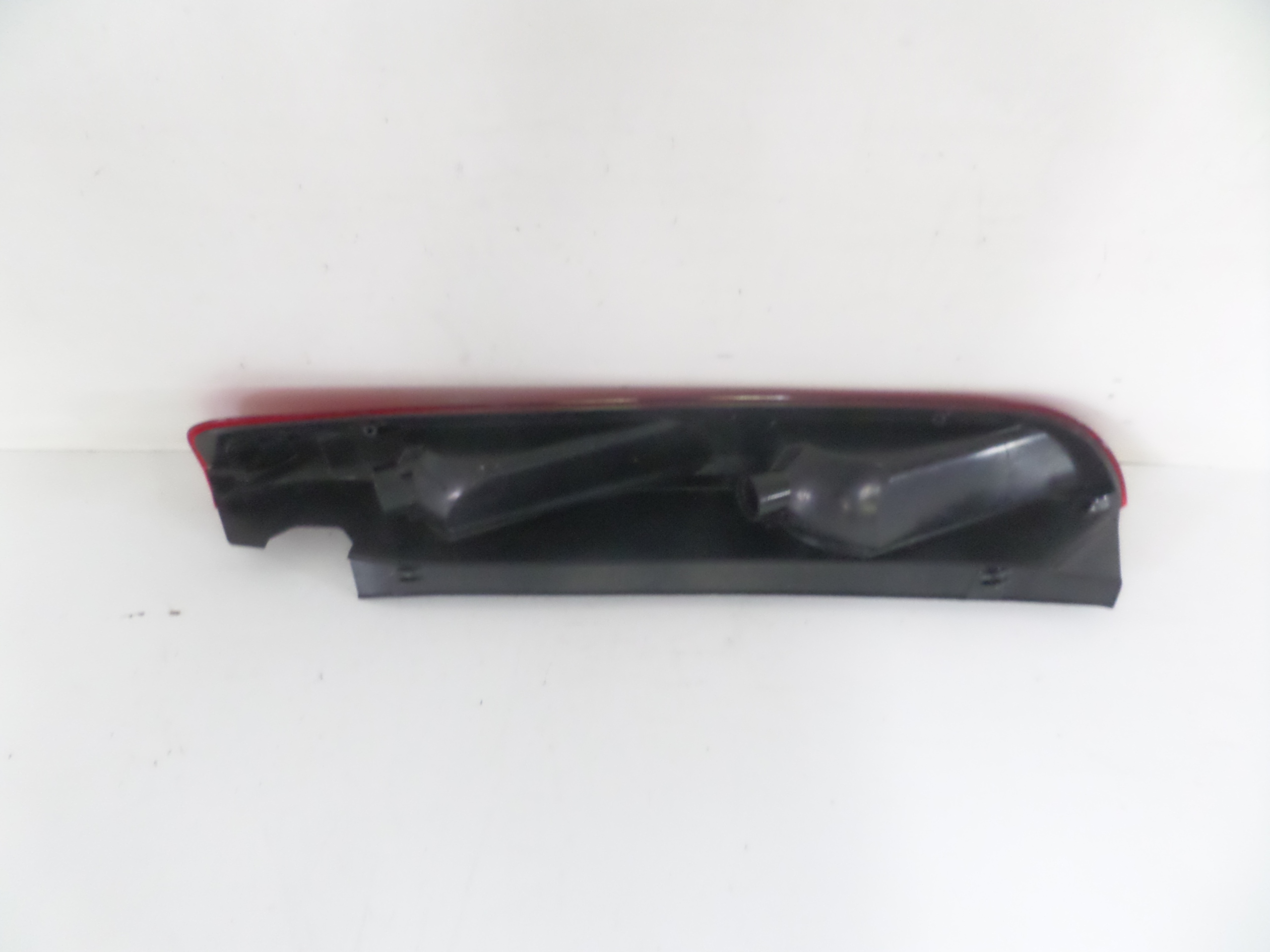 LAVE ZADNE SVETLO FORD FOCUS II 04-08 HB