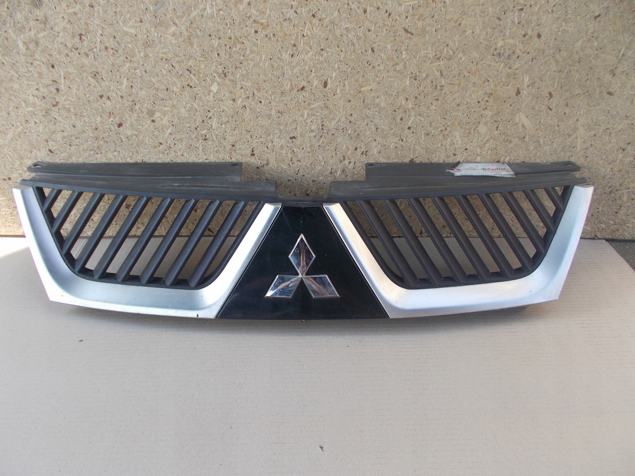 MRIEZKA LISTA MITSUBISHI OUTLANDER 07-