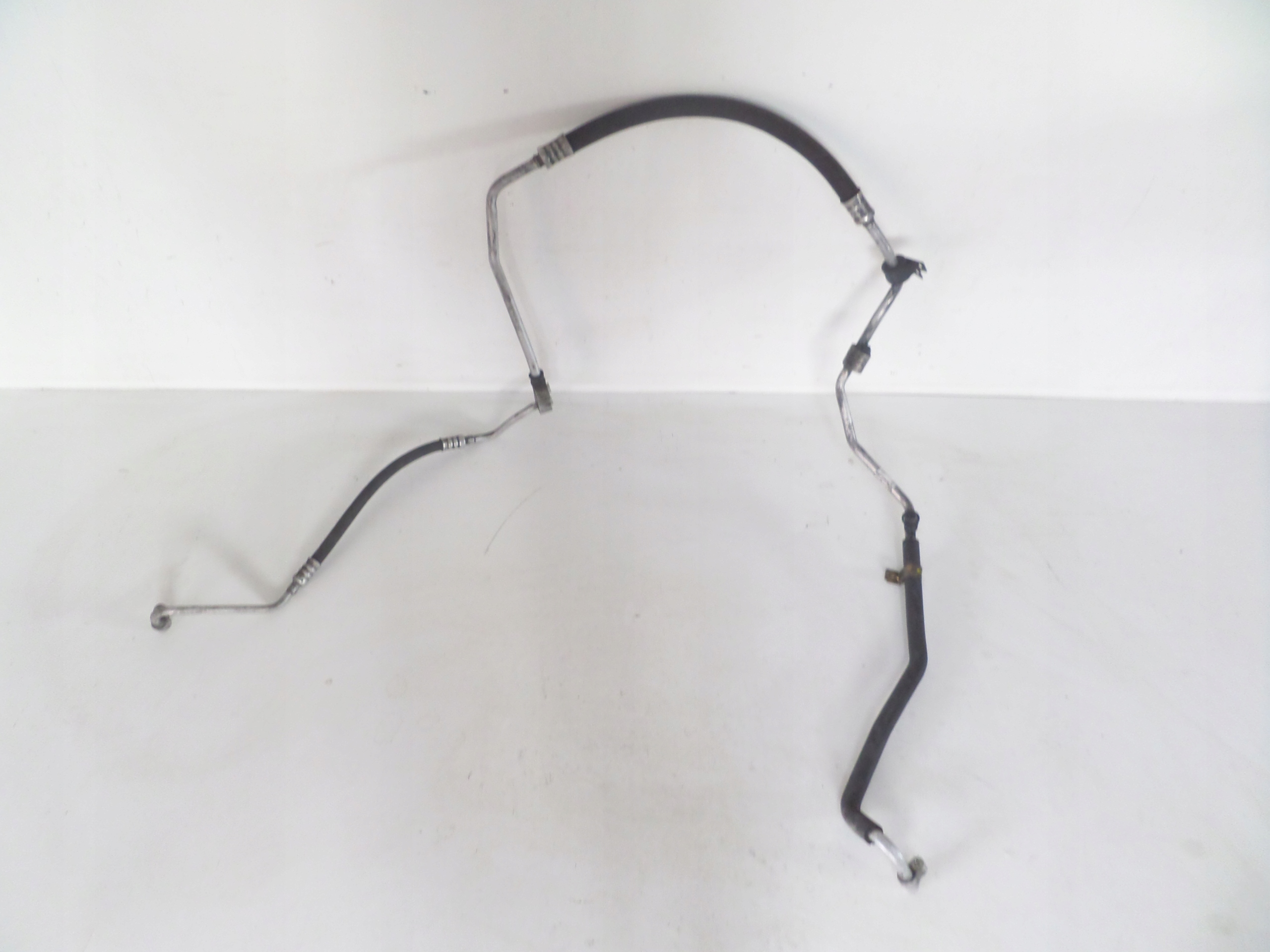 HADICA TRUBKA KLIMATIZACIE VOLVO S40 V40 95-03