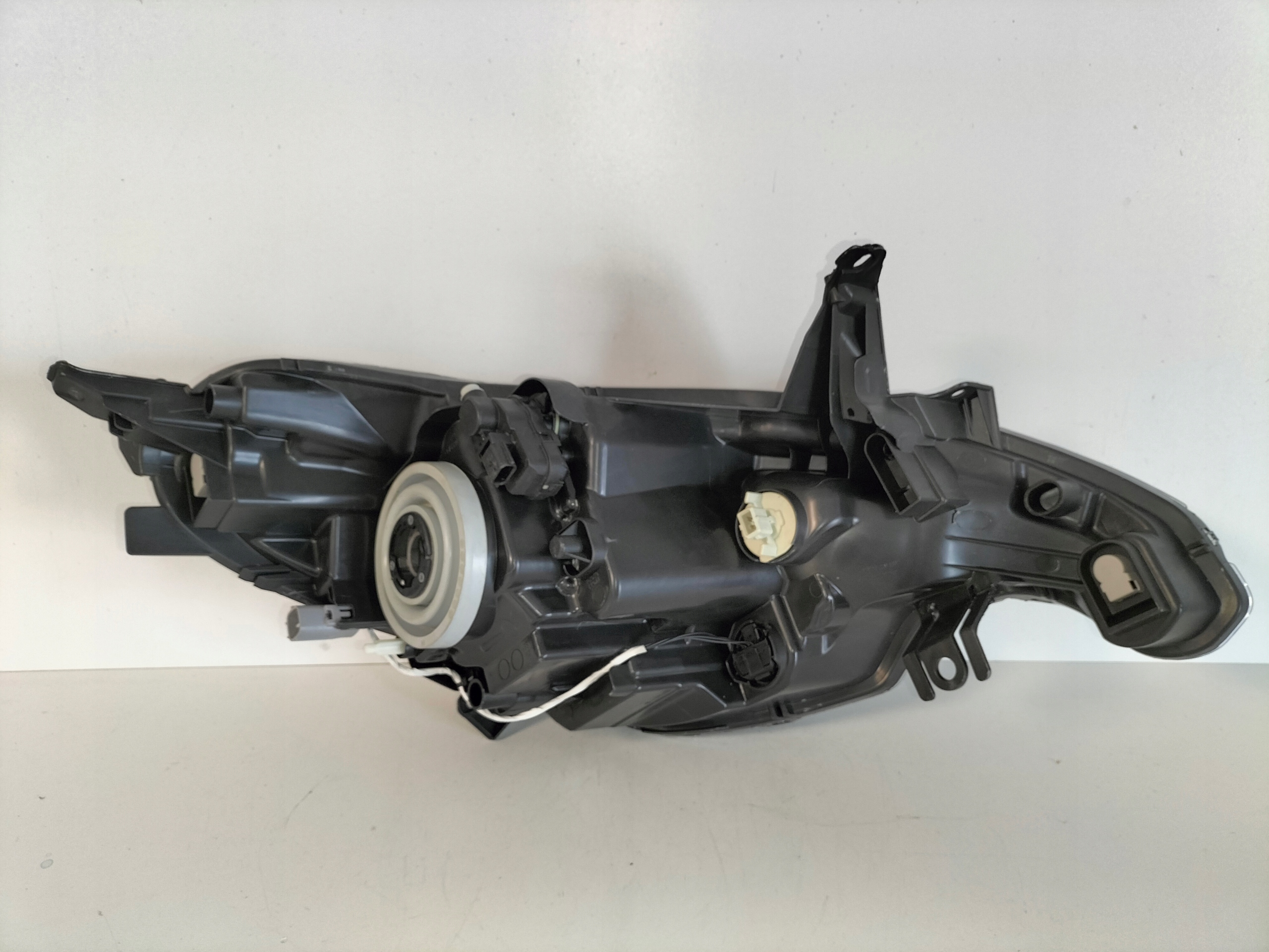 LAVE PREDNE SVETLO PEUGEOT 108 14-
