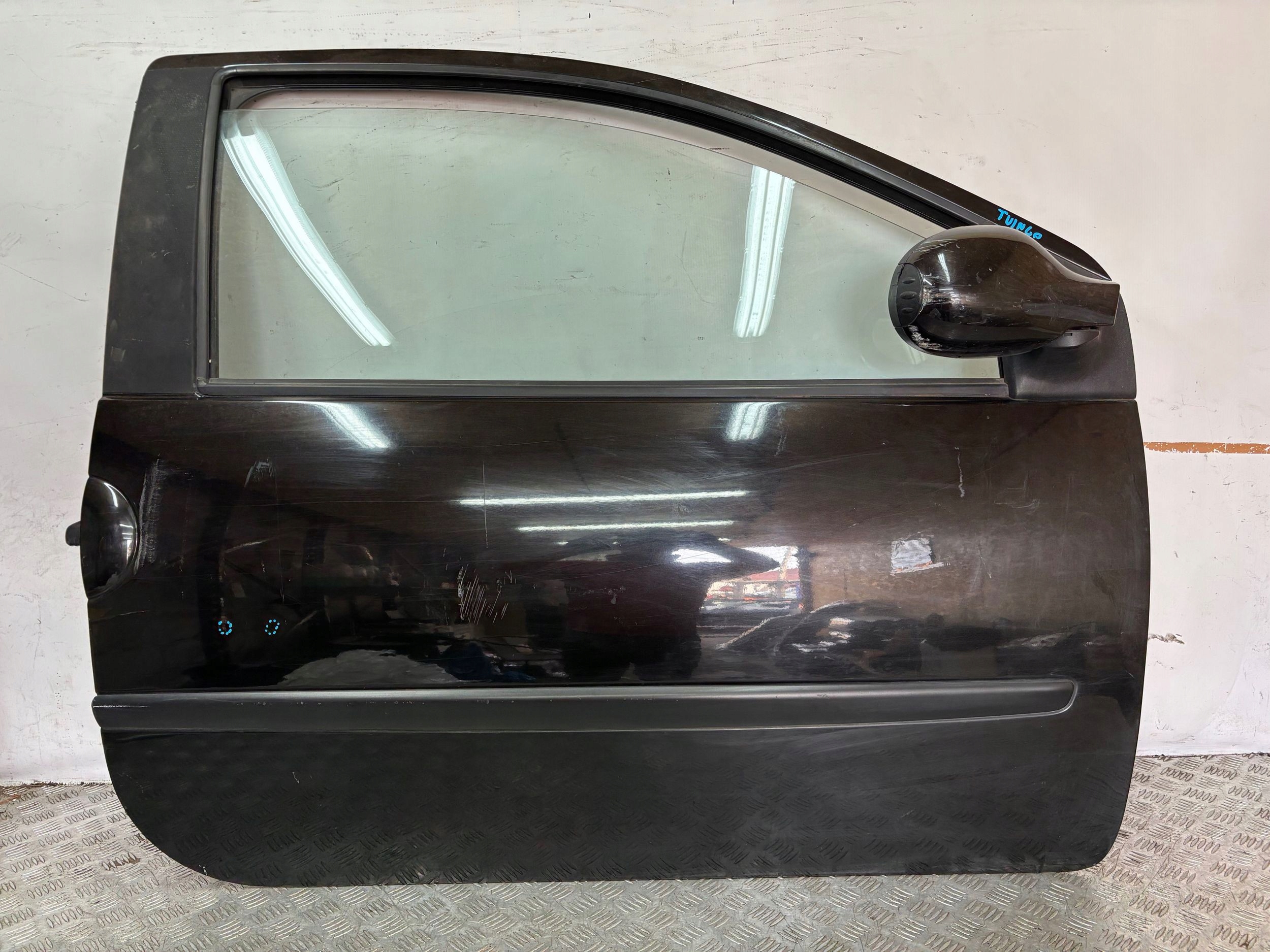 PRAVE DVERE RENAULT TWINGO II 2 07-