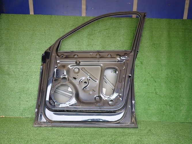 AUDI Q5 II 80A 16- PRAVE PREDNE DVERE