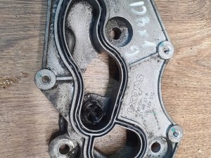 NAVARA D23 2.3 DCI DRŽIAK CHLADIČA OLEJA NAVARA D23 2.3 DCI DRŽIAK CHLADIČA OLEJA