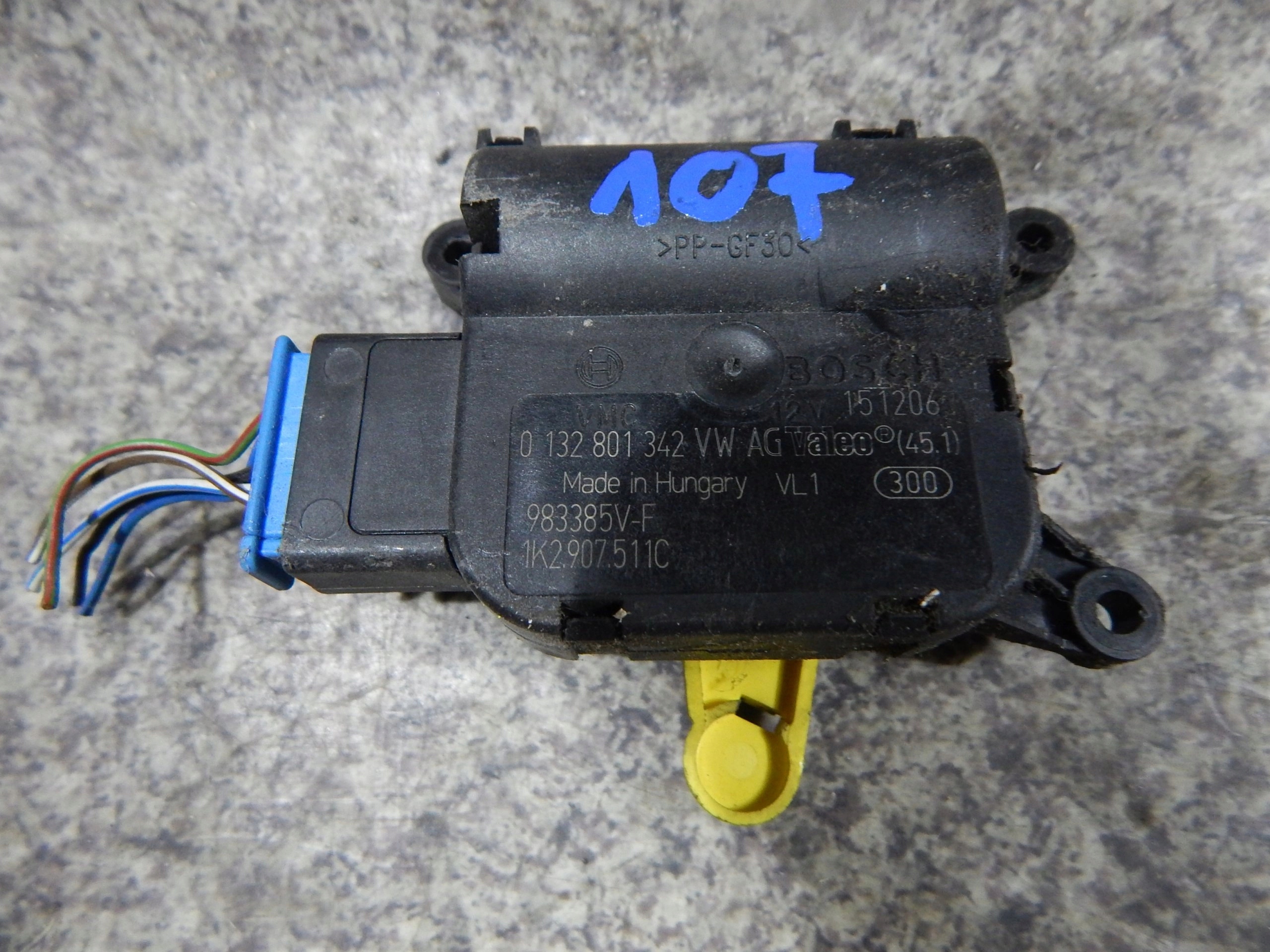 VW MOTORCEK OVLADANIA KURENIA 0132801342 1K2907511C