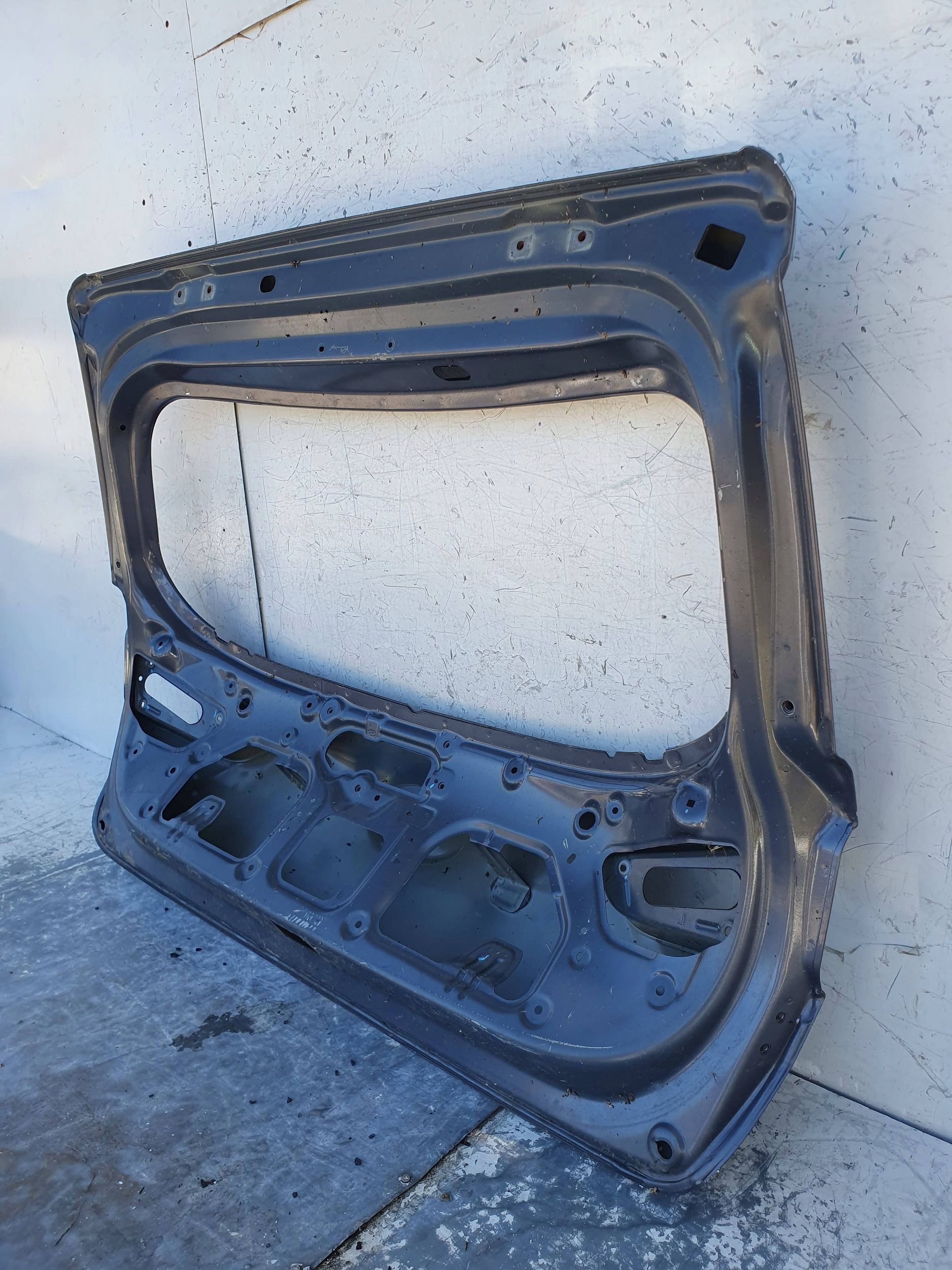 Hyundai i20 II 2 ZADNA KAPOTA