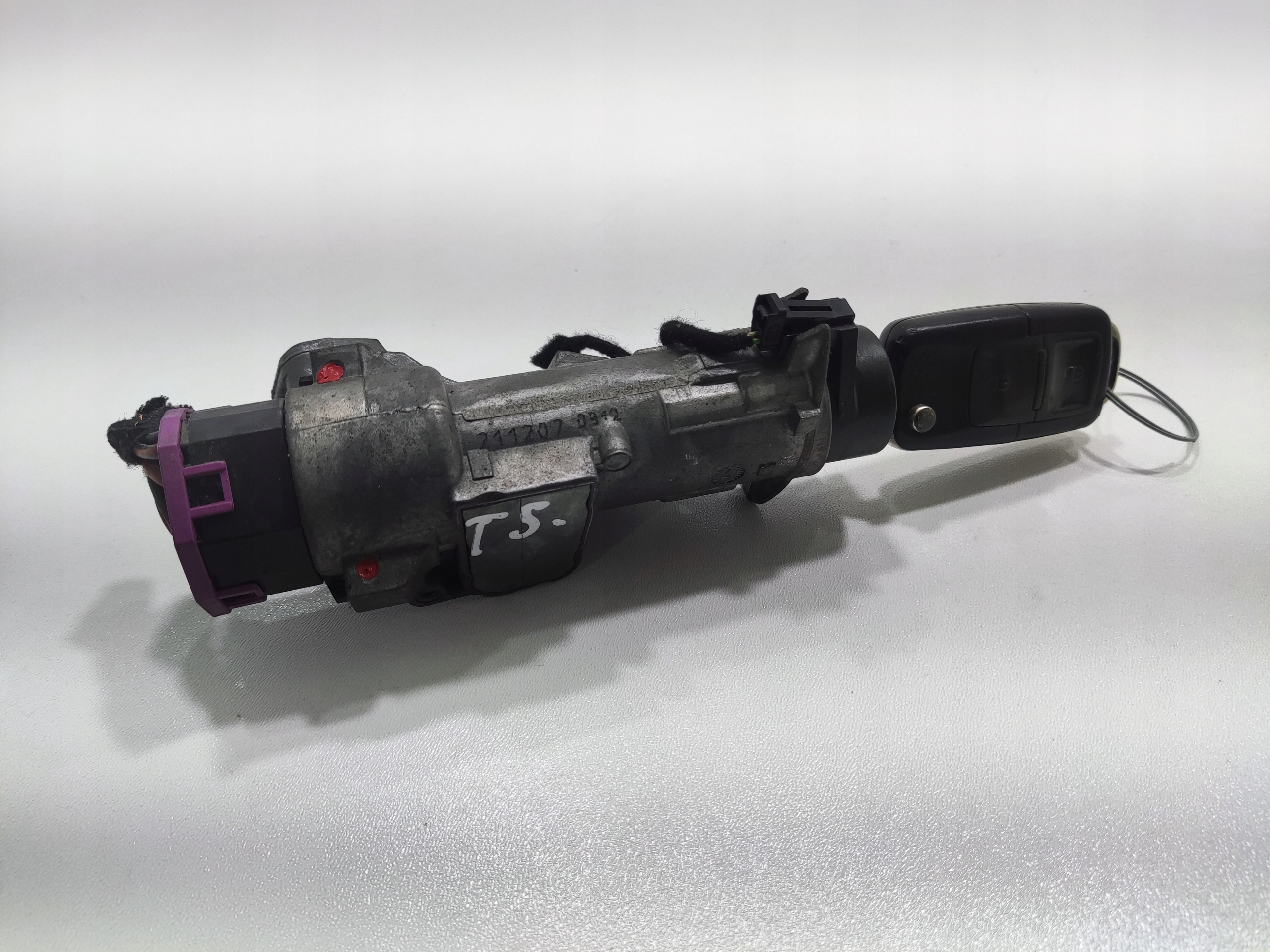 SPINACIA SKRINKA KLUCIK PILOT VOLKSWAGEN T5 4B0905851 2003-2009