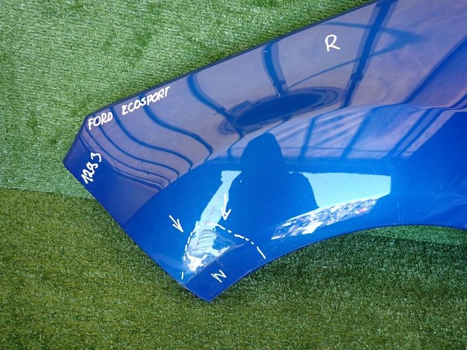 FORD ECOSPORT 12- ĽAVÝ PREDNÝ BLATNÍK