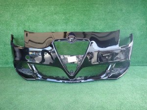 ALFA ROMEO GIULIETTA VELOCE PREDNÝ NÁRAZNÍK ALFA ROMEO GIULIETTA VELOCE PREDNÝ NÁRAZNÍK