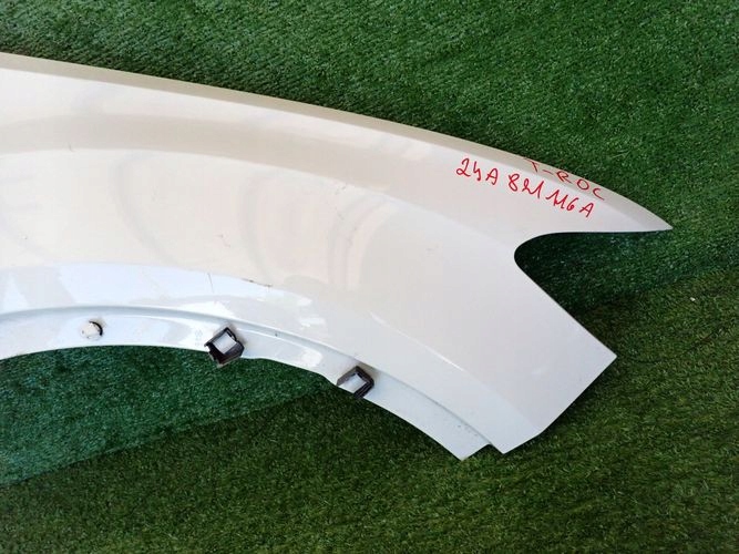 VW T-ROC TROC PRAVY PREDNY BLATNIK