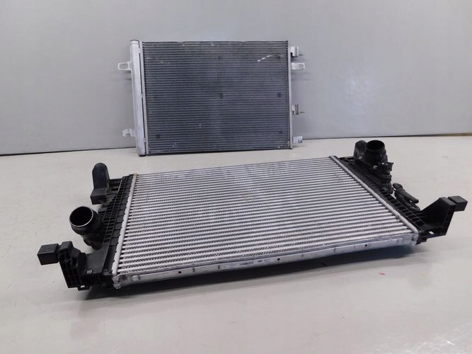 MERCEDES CLA GLB w247 CHLADIC VODY KLIMATIZACIE