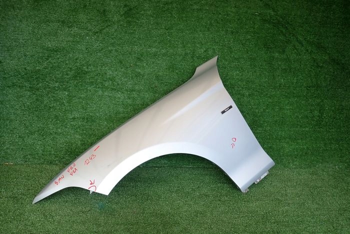 BMW F20 F21 1 ĽAVÝ PREDNÝ BLATNÍK