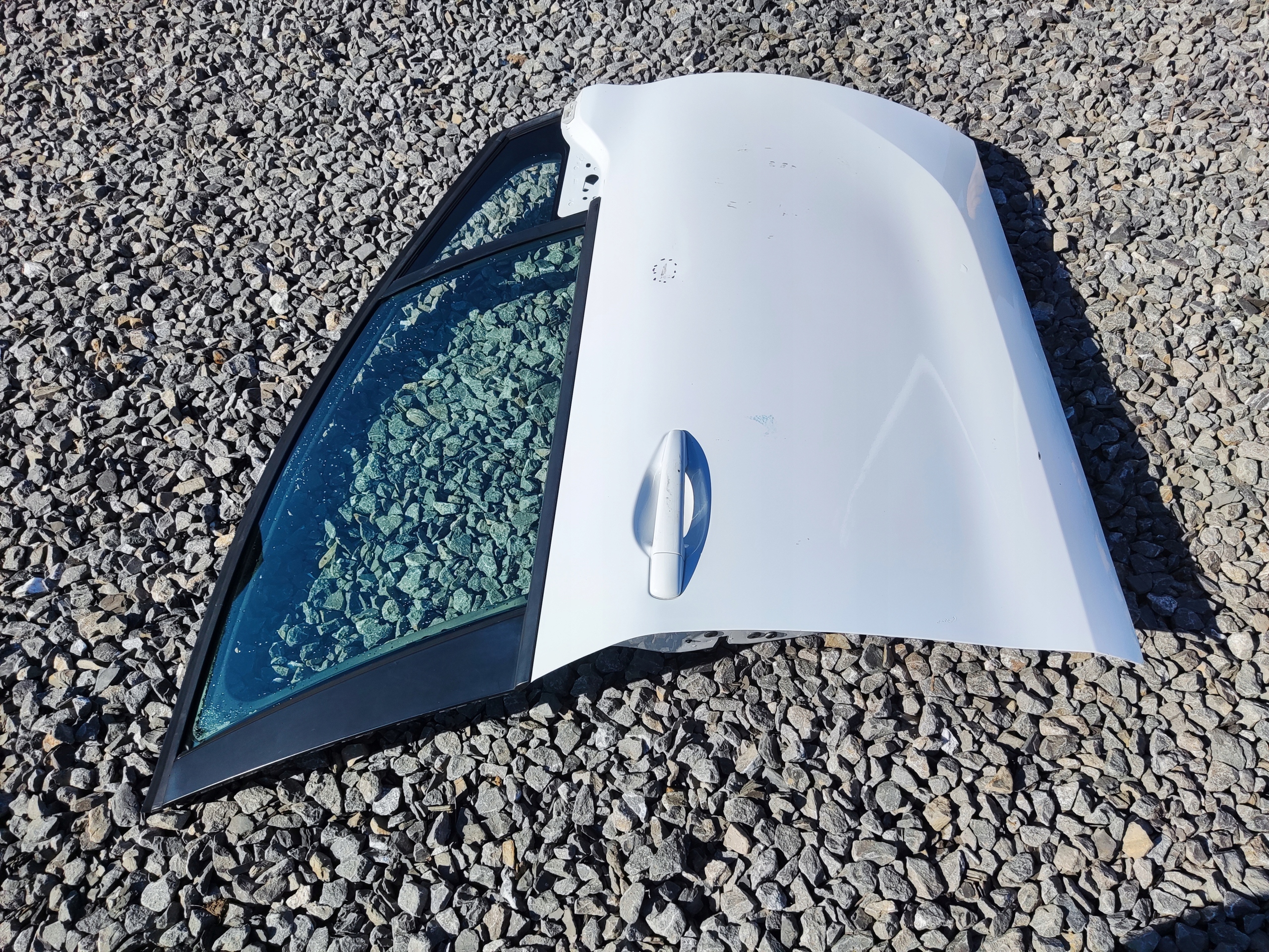 PRAVE PREDNE DVERE PEUGEOT 208 I 5 DVEROVA VERZIA 2013-2019