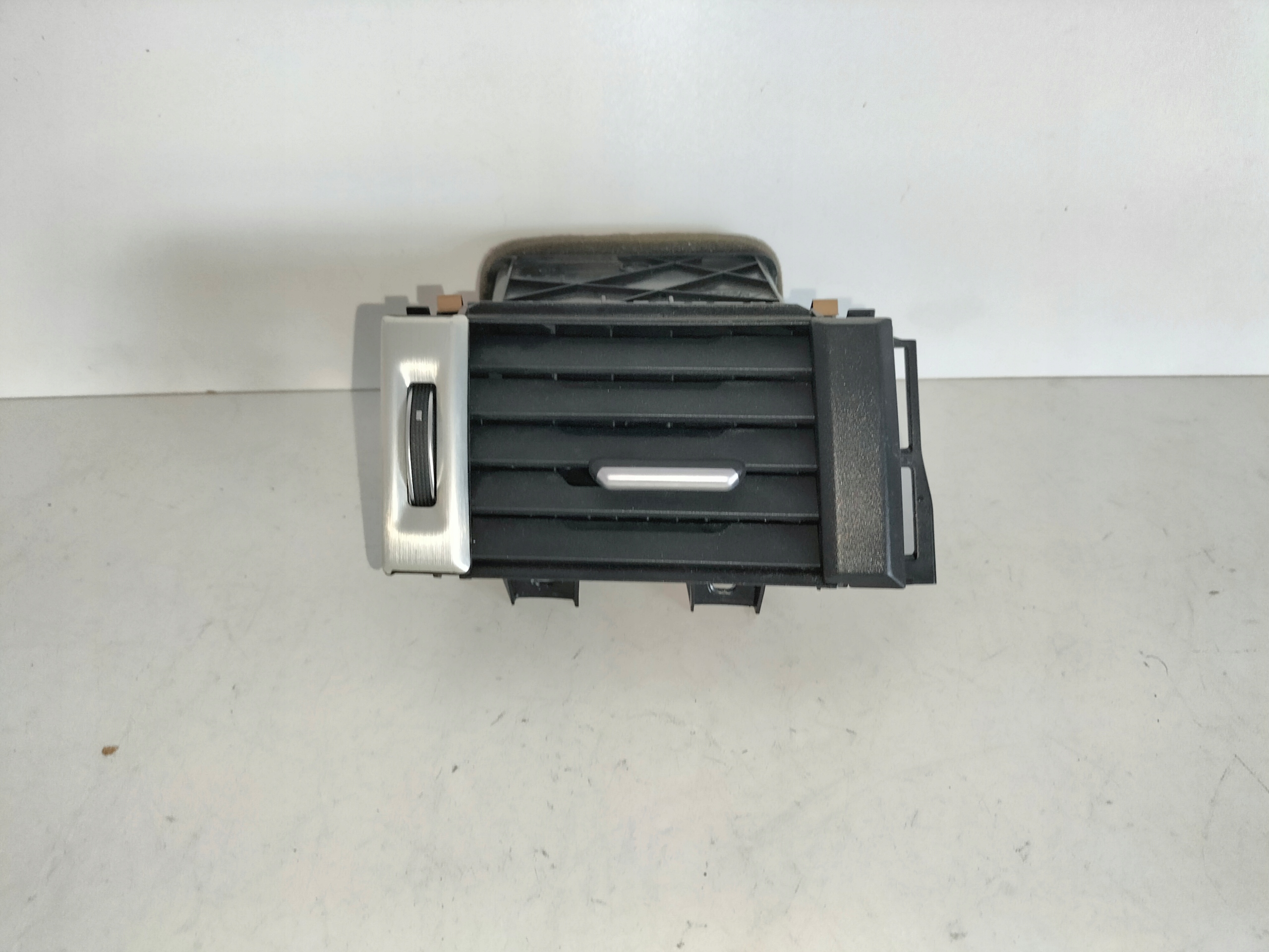VÝDUCH FUKÁR KÚRENIA VZDUCHU konsoli LAVA RANGE ROVER EVOQUE L538 15-