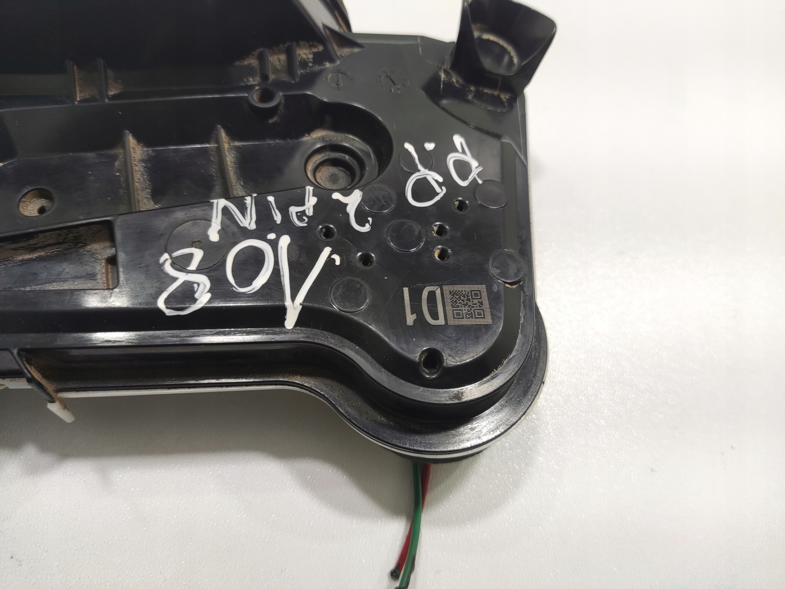 ZAMOK PRAVYCH PREDNYCH DVERI PEUGEOT 108 2 PIN PINY 2014-2022 EUROPA
