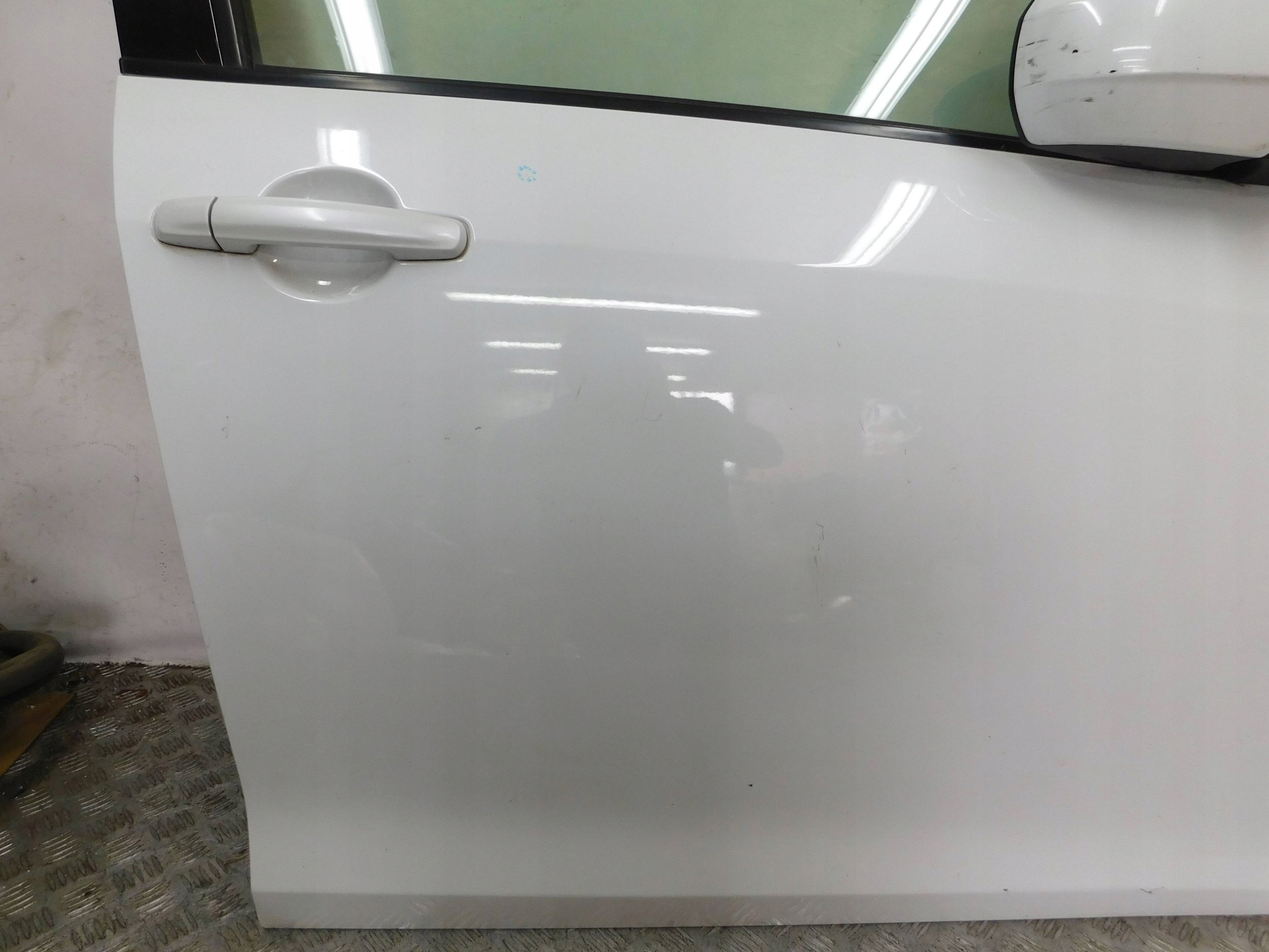 PRAVE PREDNE DVERE SUZUKI SWIFT MK7