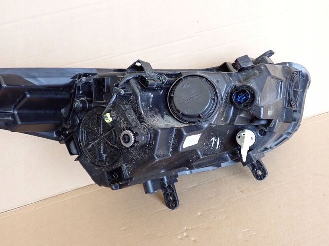 HYUNDAI I40 LED LIFT 15- LAVE PREDNE SVETLO 92101-3Z530