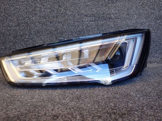 AUDI A1 BI XENON LIFT 14- LAVE PREDNE SVETLO