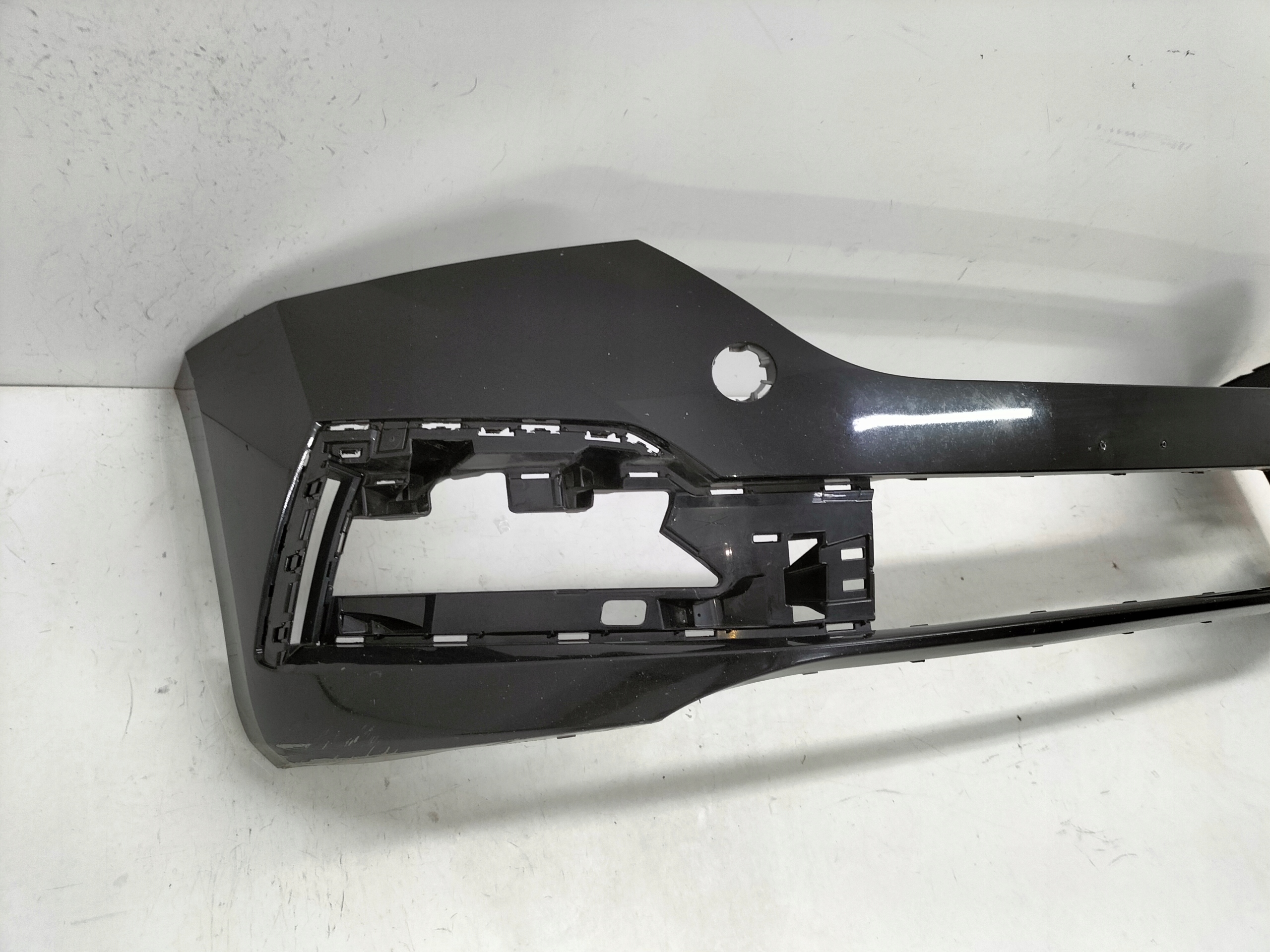 PREDNÝ NÁRAZNÍK SKODA OCTAVIA 4 IV 19-