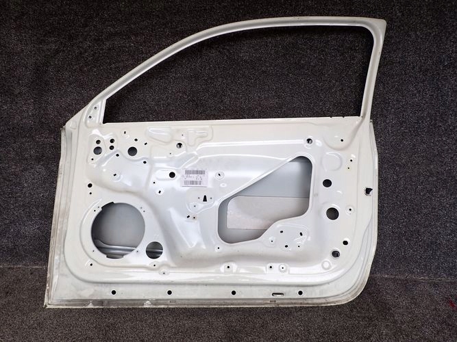 AUDI A1 3d 10-18 PRAVE PREDNE DVERE