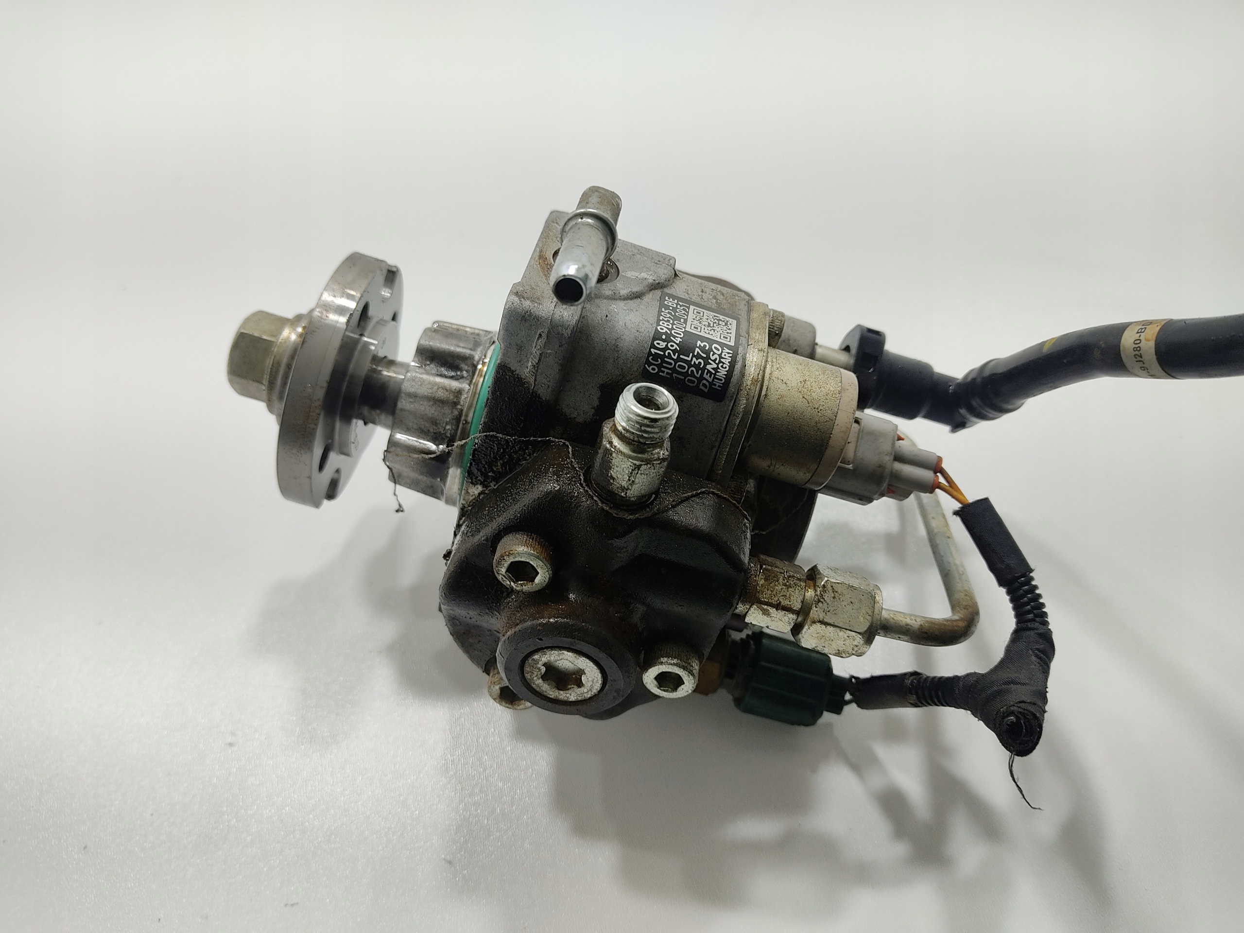 VSTREKOVACIE ČERPADLO LAND ROVER DEFENDER 2.4 TDCI 6C1Q-9B395-BE 2007-2014