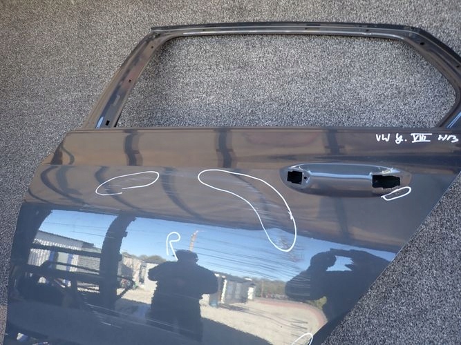 VW GOLF VIII HB LAVE ZADNE DVERE
