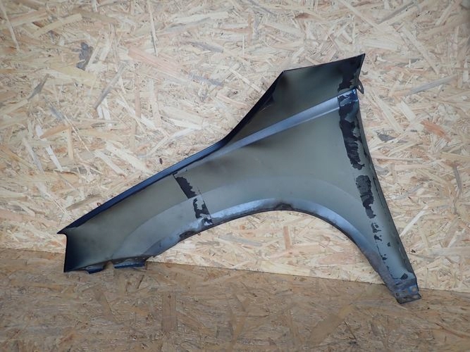 SKODA KAROQ 57A PRAVY PREDNY BLATNIK