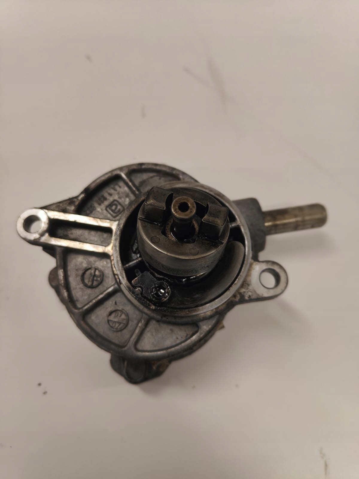 MERCEDES w204 w211 w209 2.2 diesel A6462300165 PODTLAKOVÉ ČERPADLO