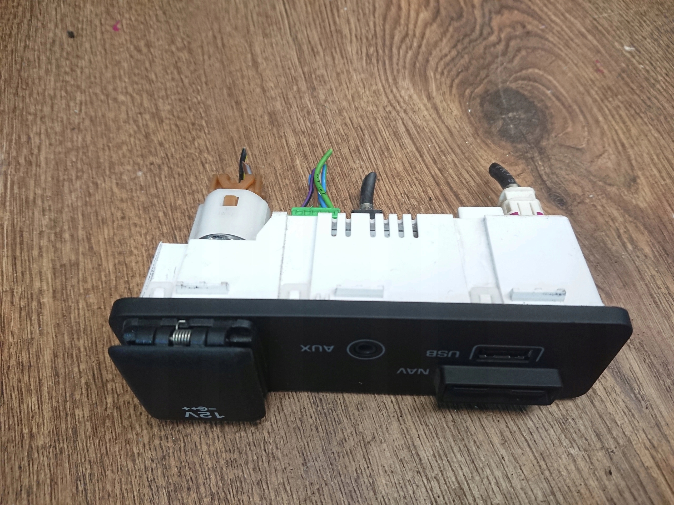 JAGUAR FK72-19C166-BD INTERFACE AUDIO