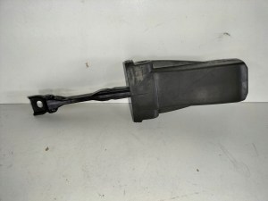 DORAZ PREDNYCH DVERI AUDI TT 8S0 14- DORAZ PREDNYCH DVERI AUDI TT 8S0 14-