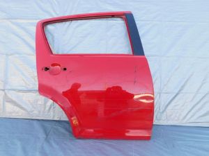 SUBARU JUSTY SIRION 06- PRAVE ZADNE DVERE SUBARU JUSTY SIRION 06- PRAVE ZADNE DVERE