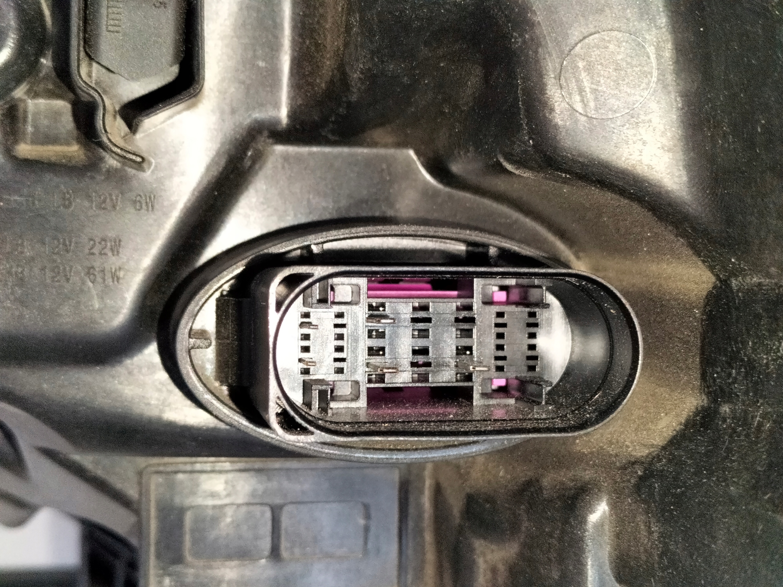PRAVE PREDNE SVETLO SKODA OCTAVIA 4 IV 19- FULL LED