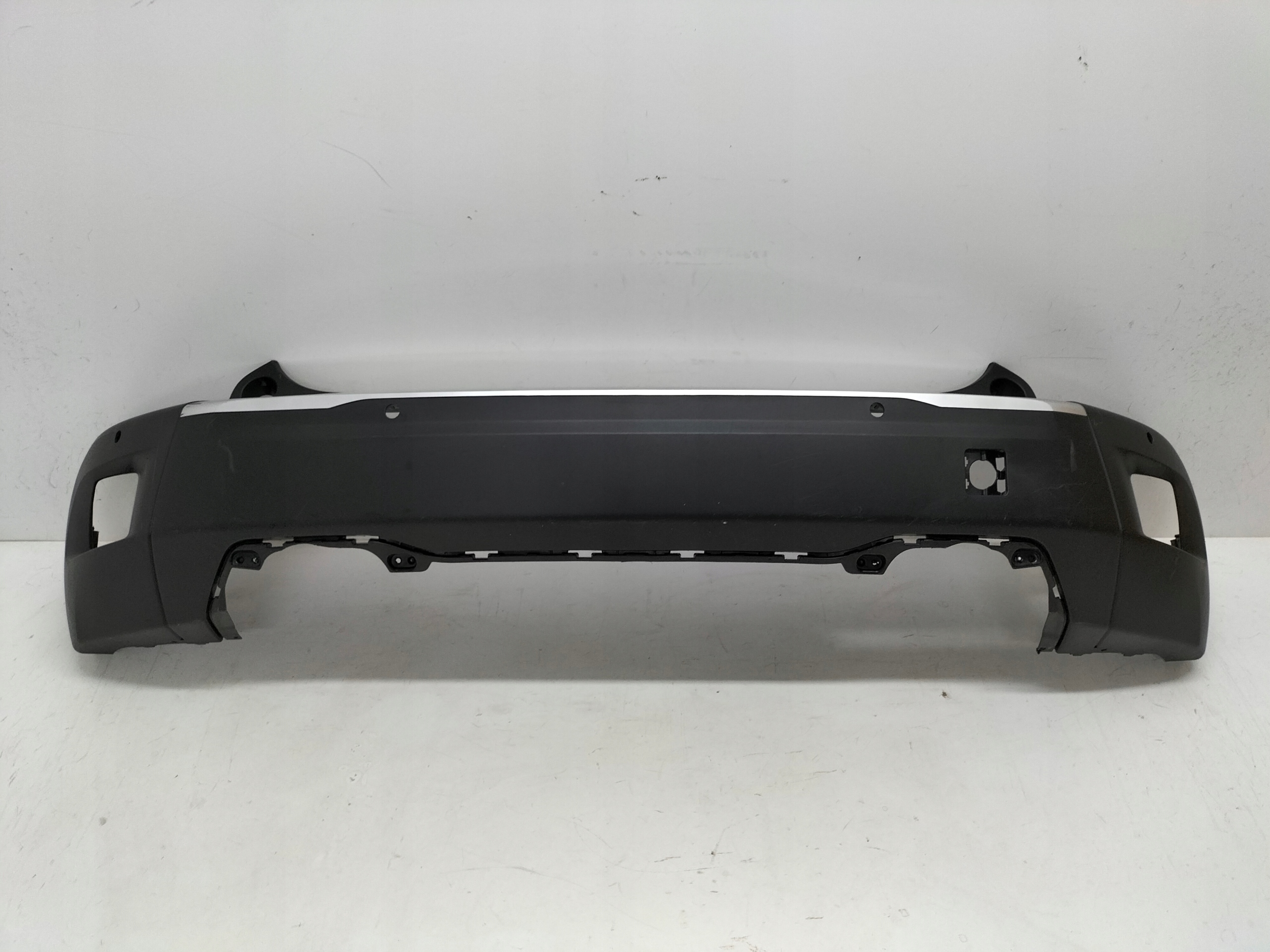 ZADNÝ NÁRAZNÍK PEUGEOT 2008 II 19-