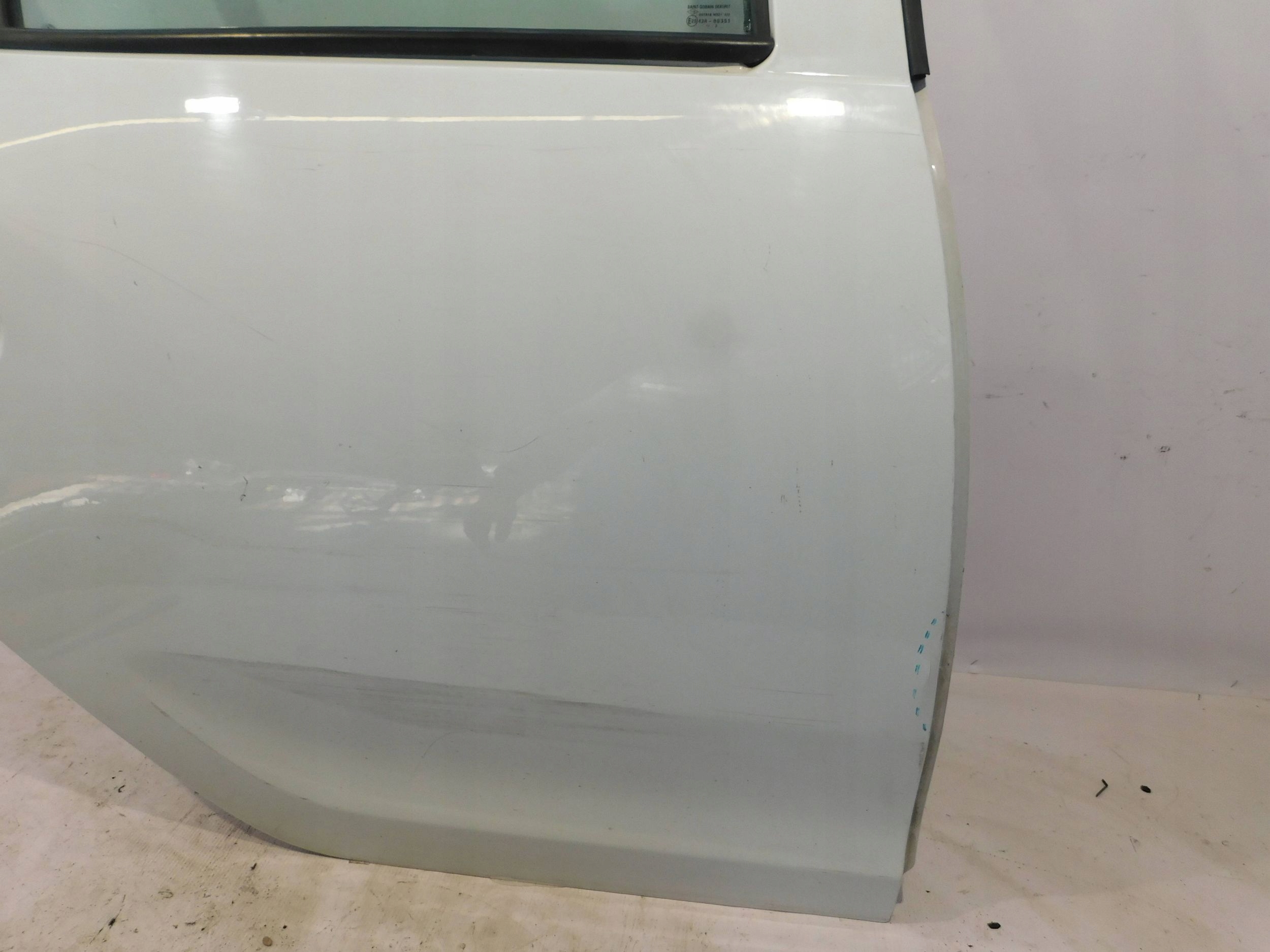 PRAVE ZADNE DVERE DACIA SANDERO II 2 0V369