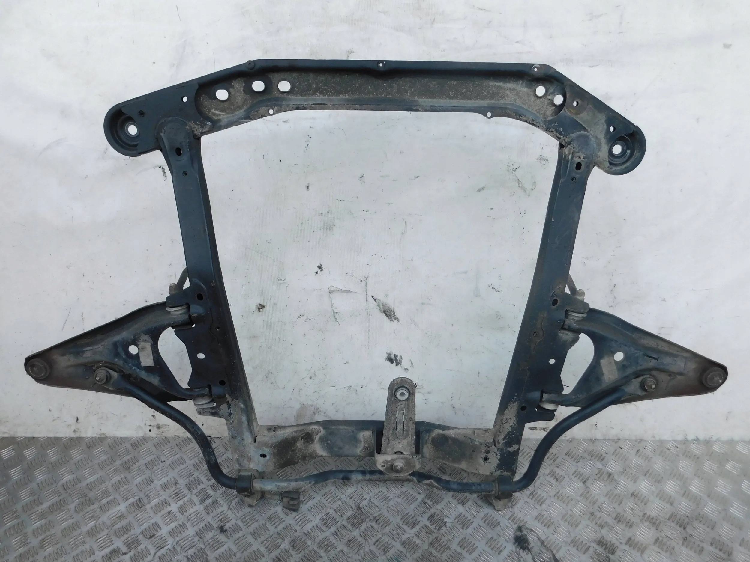 NÁPRAVA NÁPRAVNICA DACIA LOGAN I