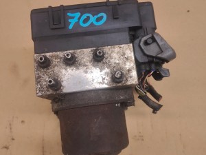 Mitsubishi L200 MR449642 POMPPA HAMULCOWA ABS Mitsubishi L200 MR449642 POMPPA HAMULCOWA ABS
