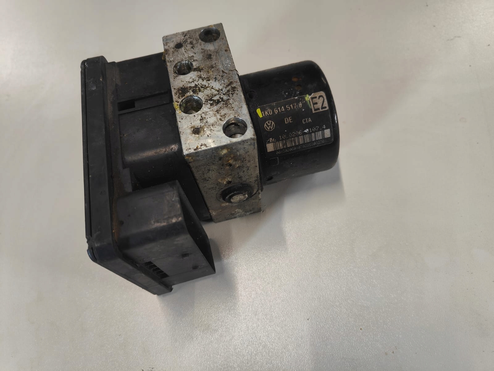 Audi a3 oe 1K0907379K KOCKA ABS