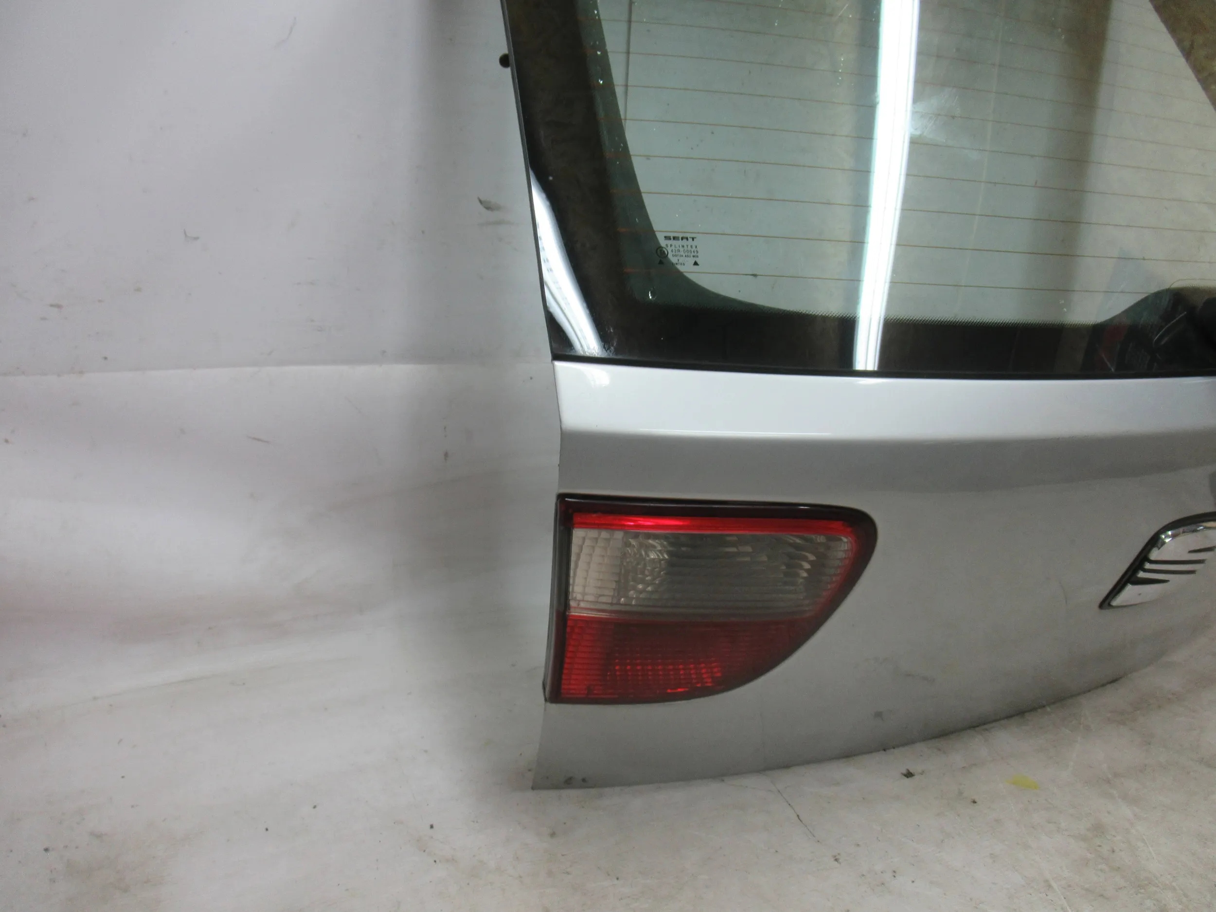 ZADNÁ KAPOTA SEAT LEON I