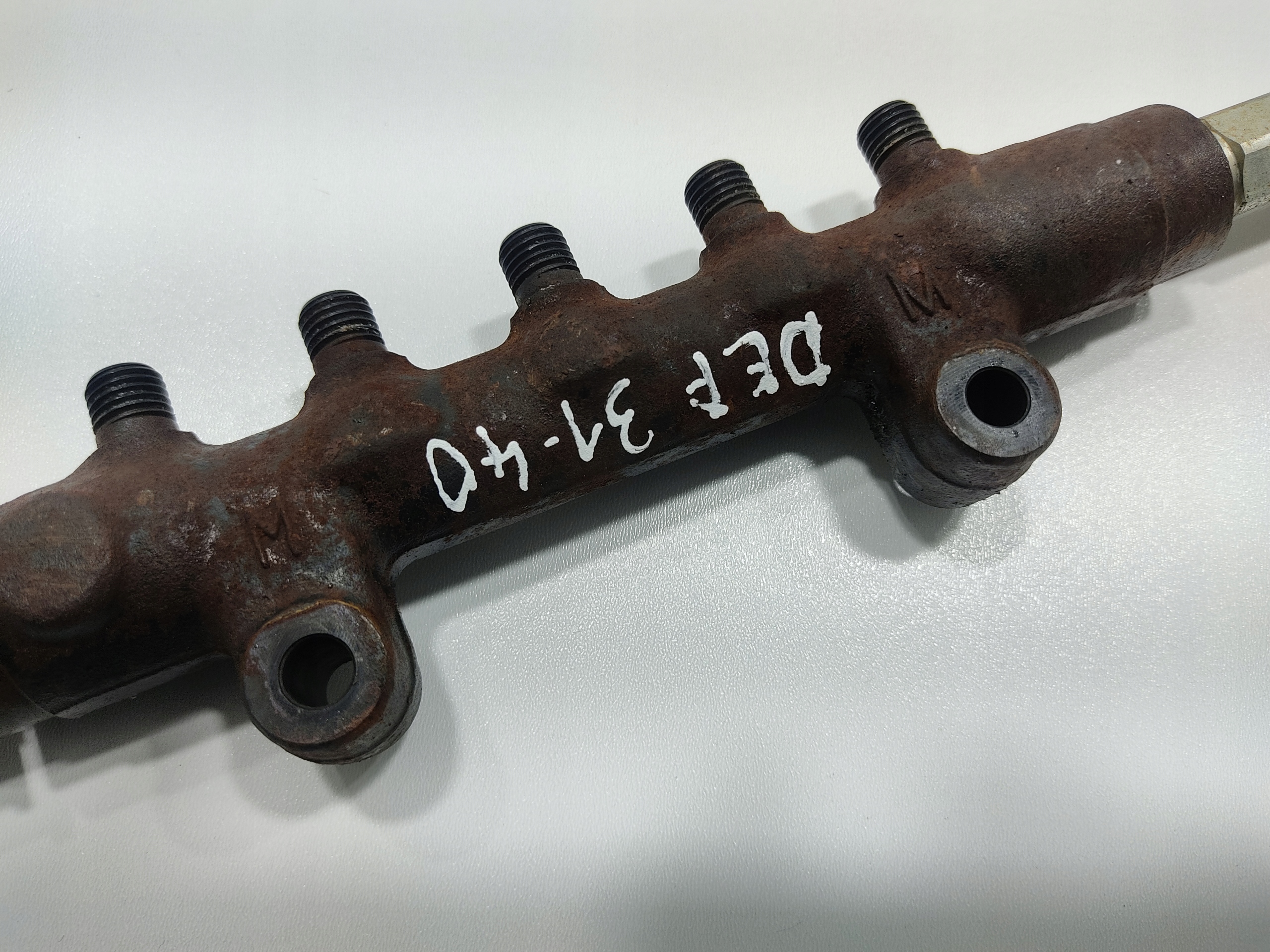 VSTREKOVACIA RAMPA CIDLO LAND ROVER DEFENDER 2.4 TDCI 2007-2014