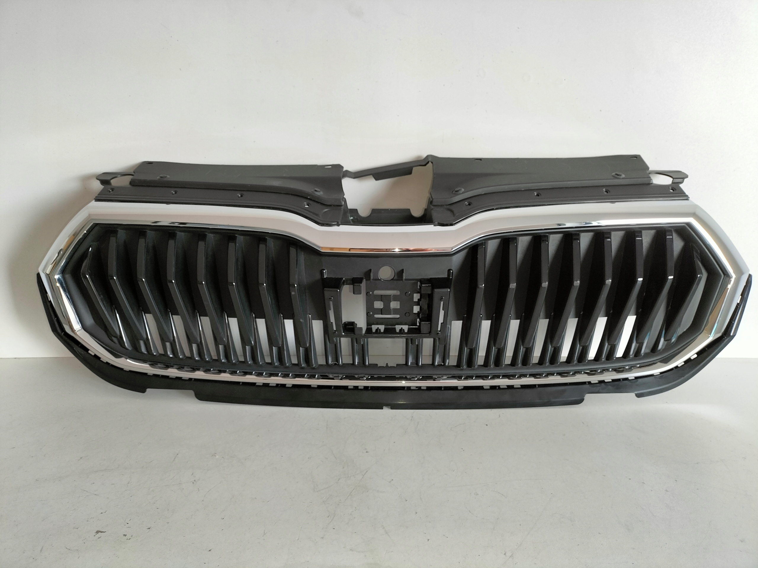MRIEZKA LISTA SKODA FABIA 4 IV 21-