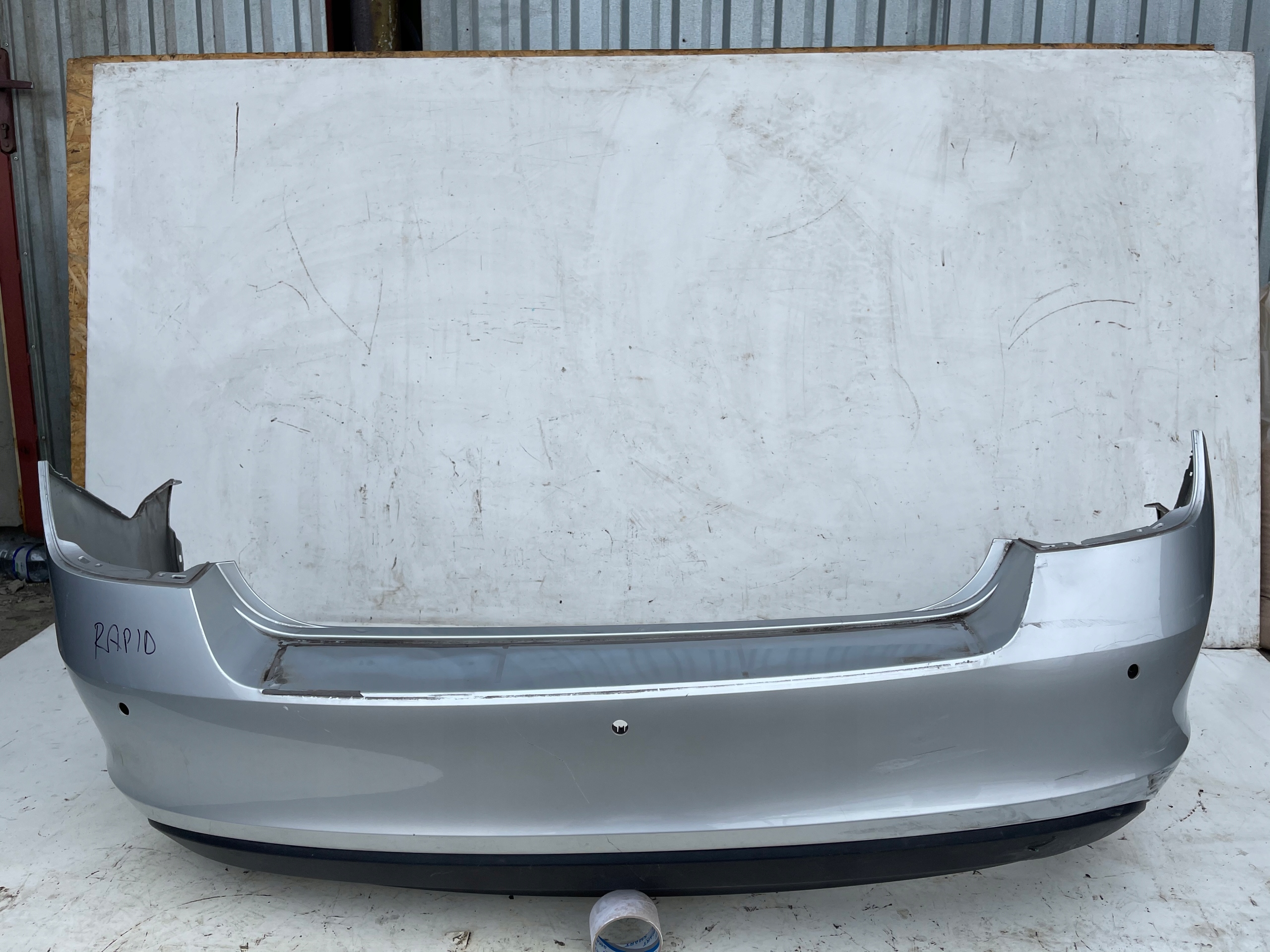 ZADNÝ NÁRAZNÍK SKODA RAPID 5JH807421