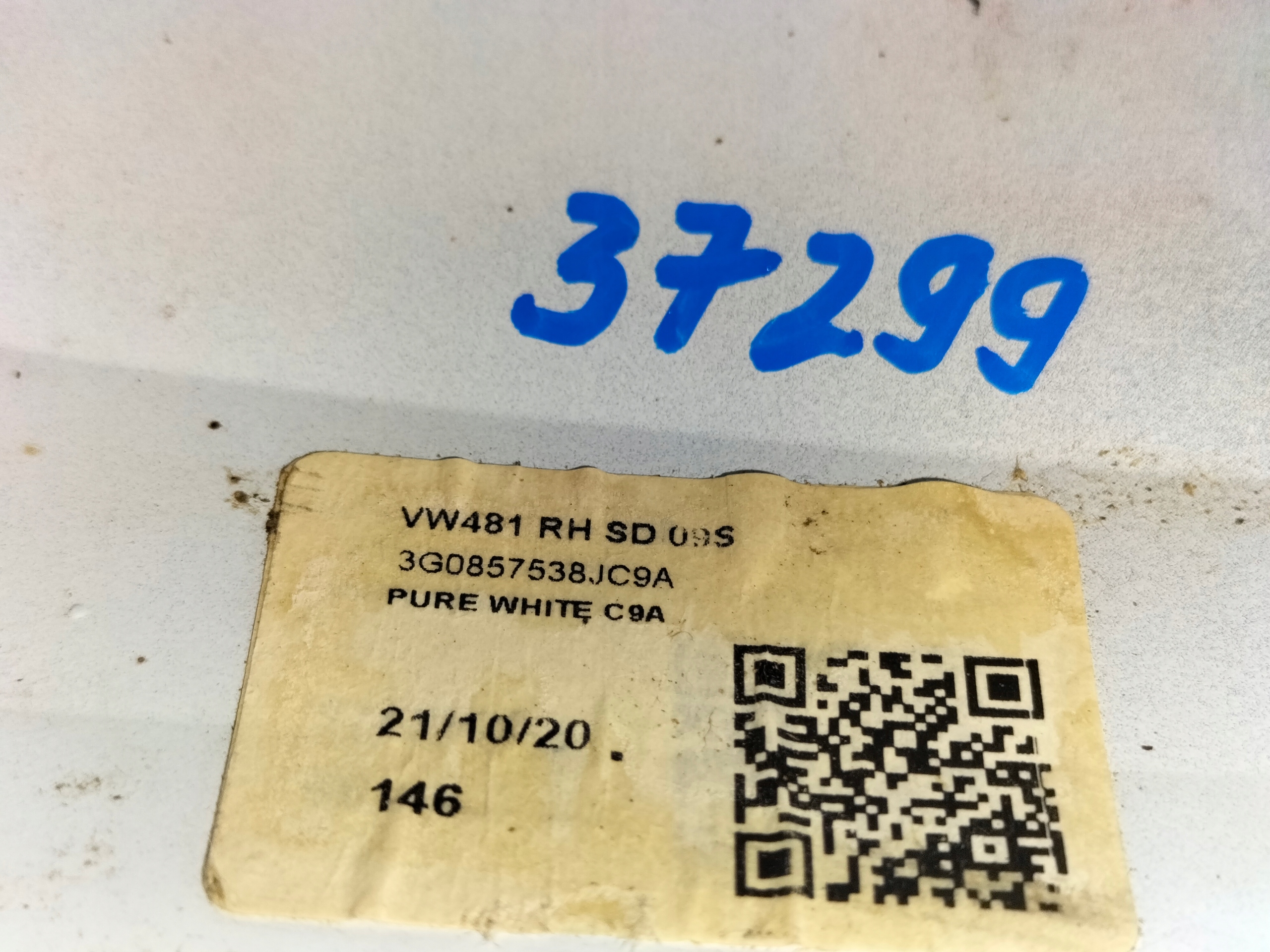 OBAL PRAVÉHO ZRKADLA VW PASSAT B8 14-