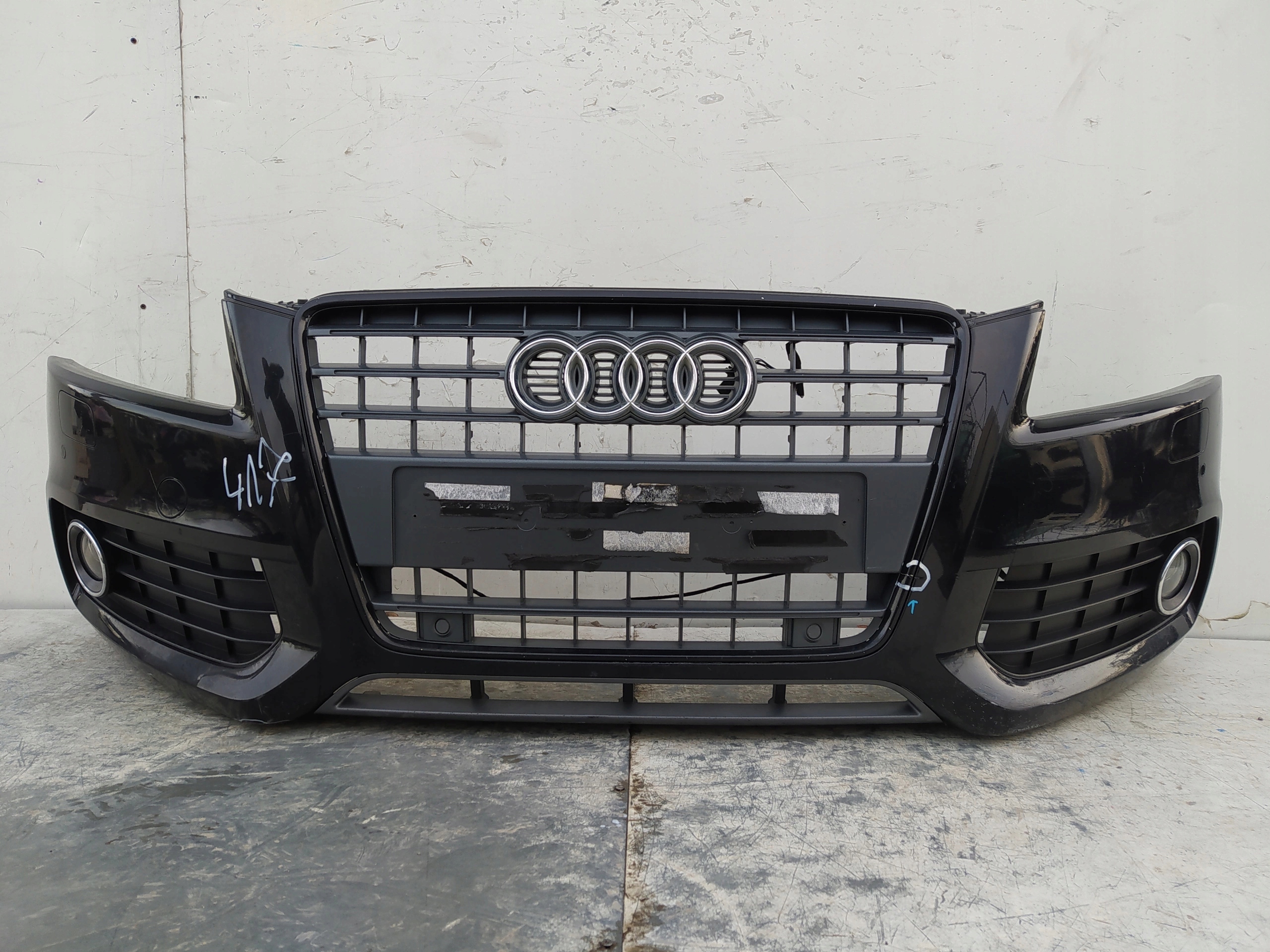 AUDI A5 8T S-LINE XENON PDC 8T0807437D PREDNÝ NÁRAZNÍK