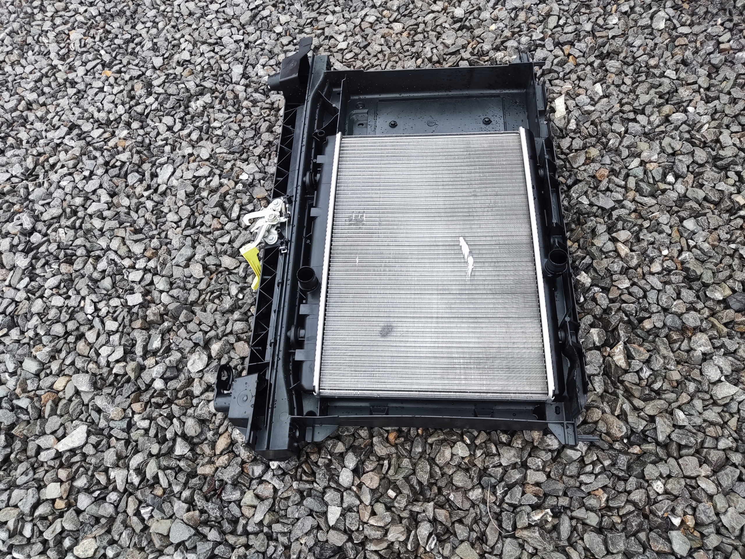 ČELO PREDNA CHLADICE VENTILATOR BERLINGO PARTNER III ELECTRIC 10-18